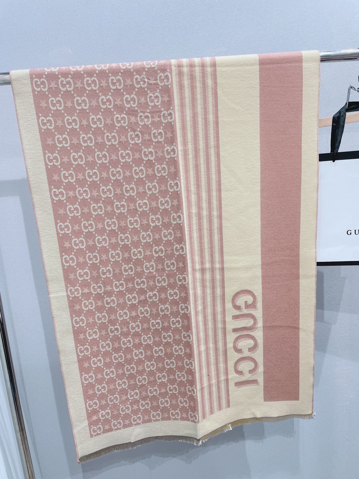 Gvc*1 scarf 07