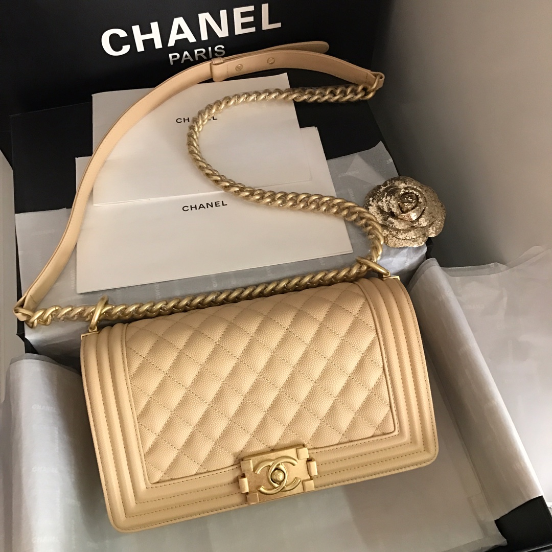 Ch**el medium boy bag classic gold-tone metal grained leather light beige a67086 25cm