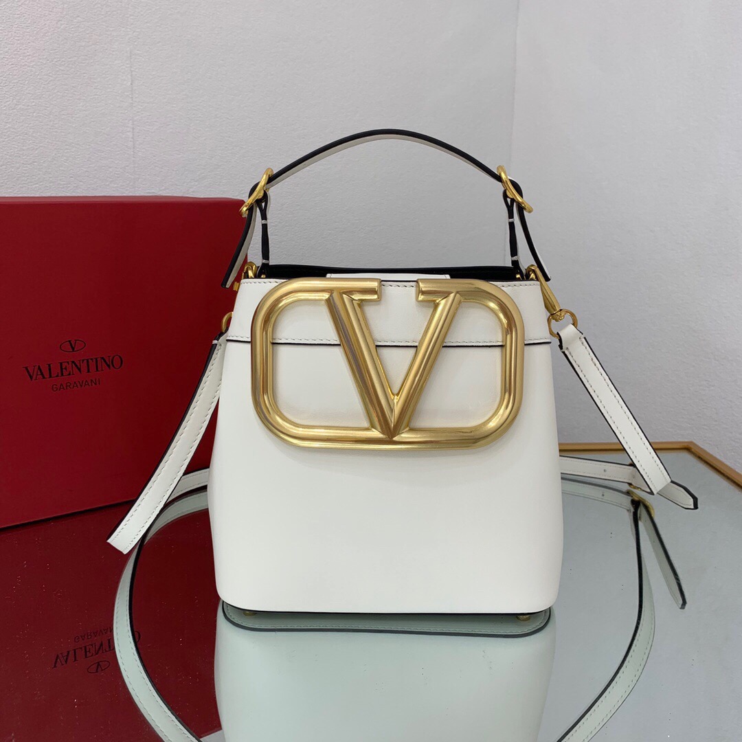 Va1e*ntin0 s*pervee leather handbag white ww2b0j74zxl 20 x 19 x 12 cm