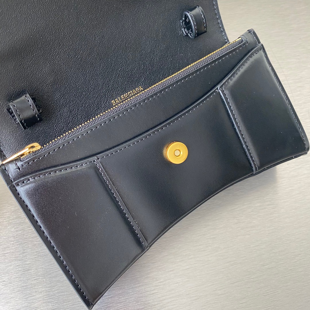 Ba1en*iaga hourglass wallet on chain black 6560501 19 x 12 x 5 cm