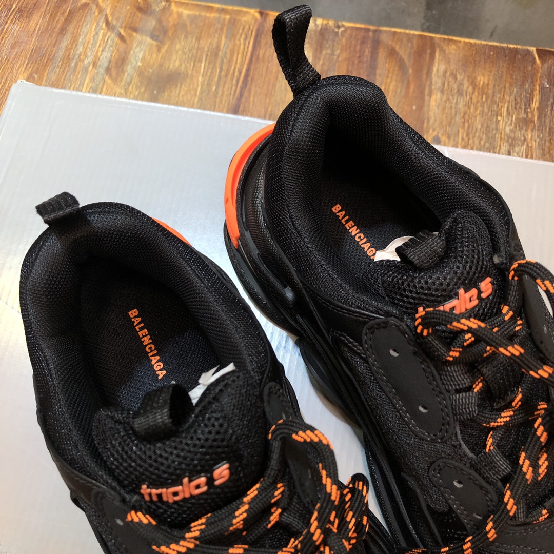 Ba1en*iaga triplpe s clear sole black/neon orange