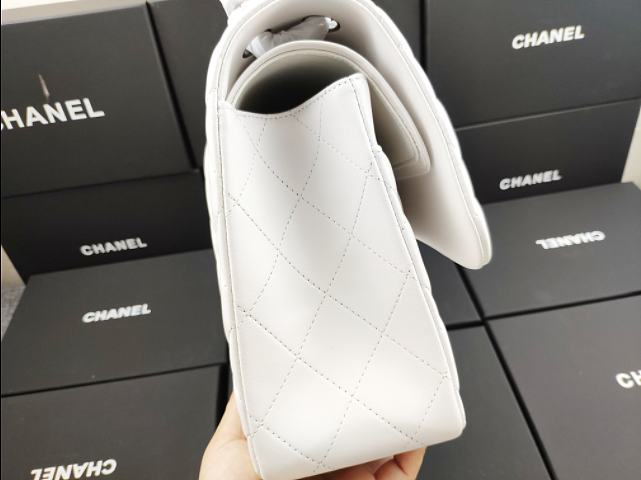 Ch**el flap bag lambskin leather silver chain white a1113 30cm