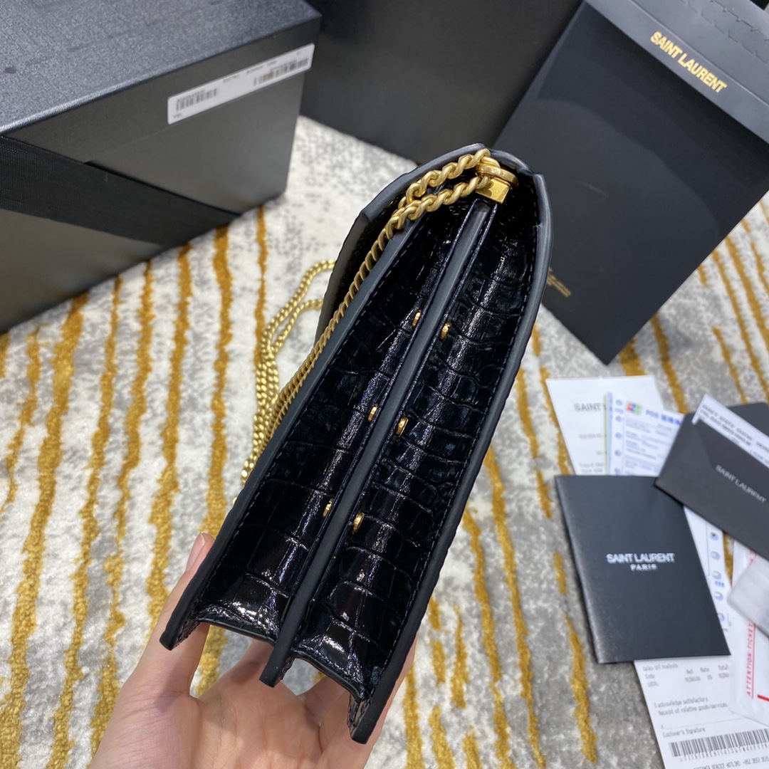 Y51 cassandra medium chain bag crocodile leather gold-tone metal black 532750 22 x 16.5 x 5.5 cm