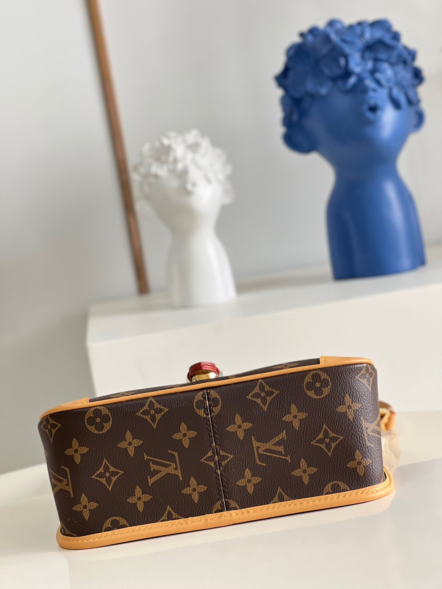 LV  medieval bag series Diane handbag 25cm