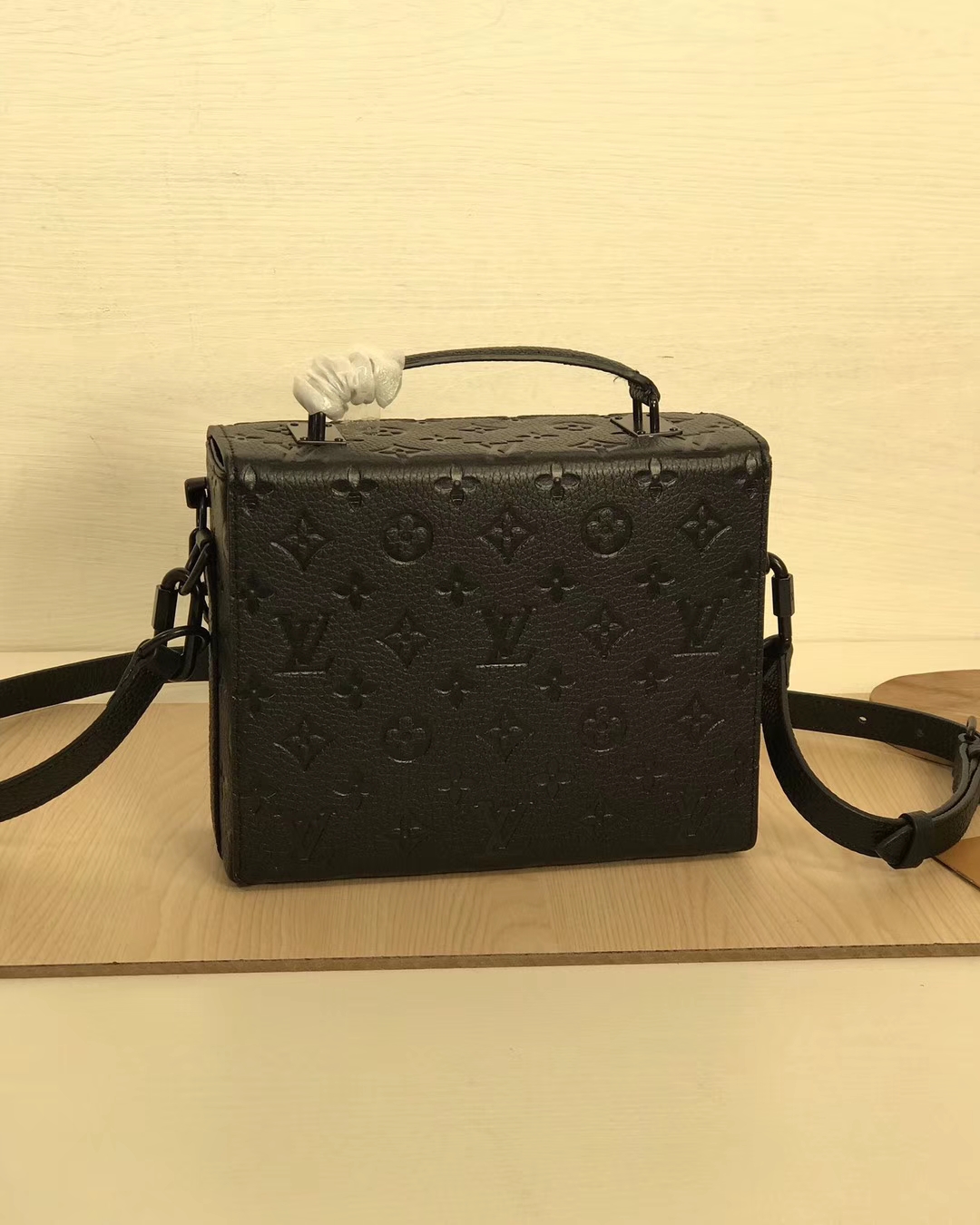 Mini soft trunk Handbag Black M61117 22CM