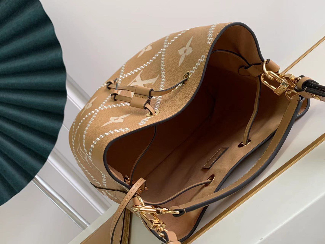 LV NÉONOÉ MM Monogram Bag M46023 26cm