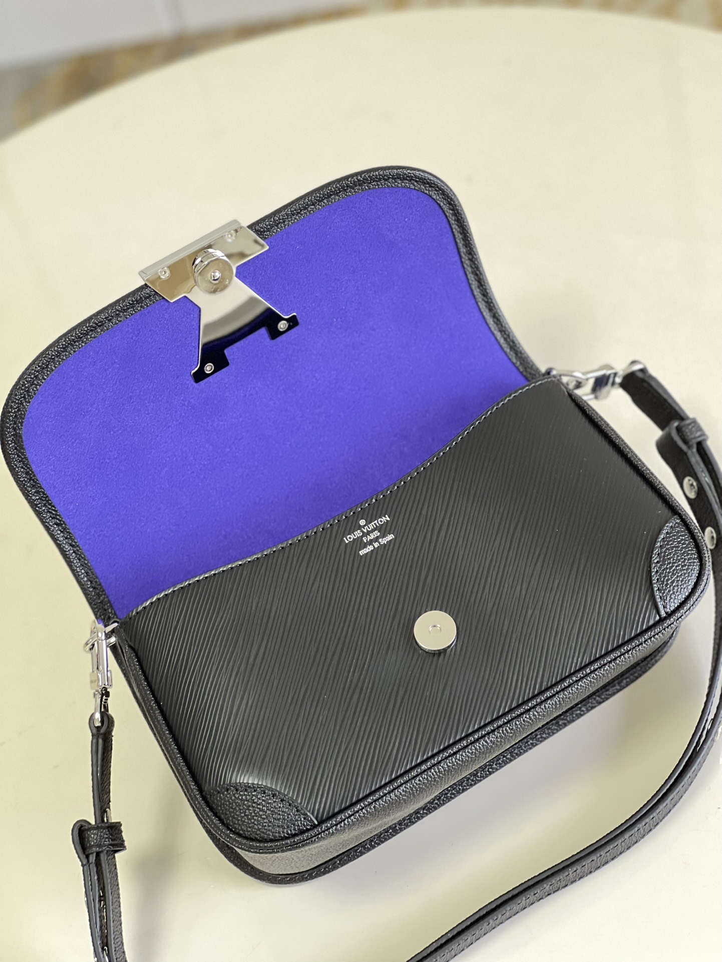 l0vis Vvtt0n buci handbag m59386 24.5cm 04