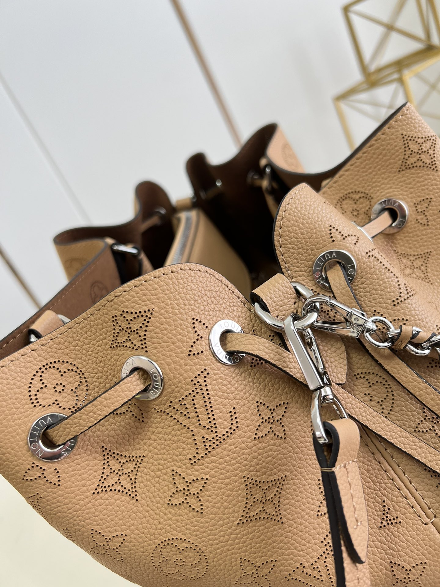 LV M59266 Bella Tote BAG 32CM
