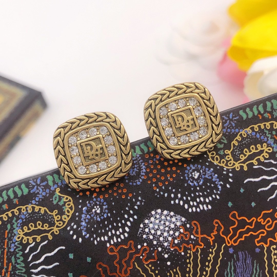 D10r earrings 002