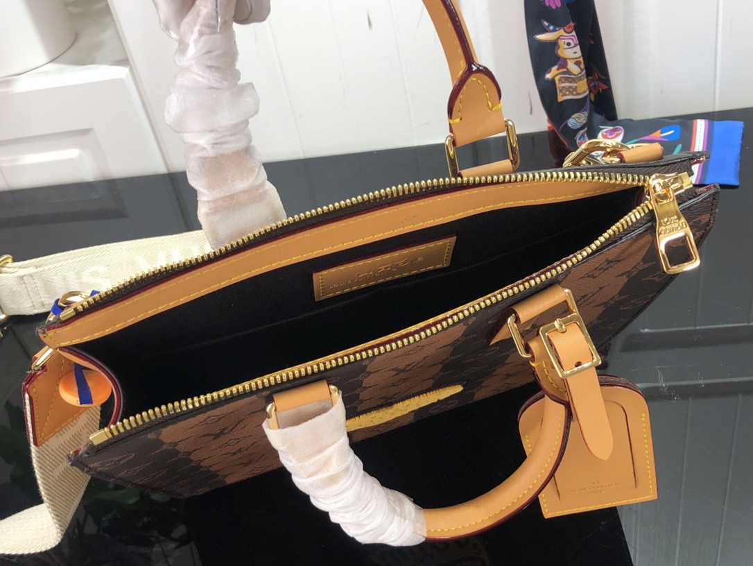 LV SAC PLAT MESSENGER M45969 26cm