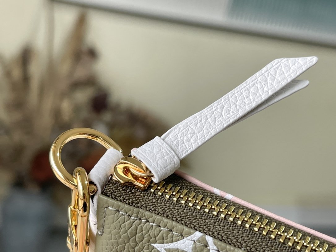 LV MINI HANDBAG M81284 15.5CM