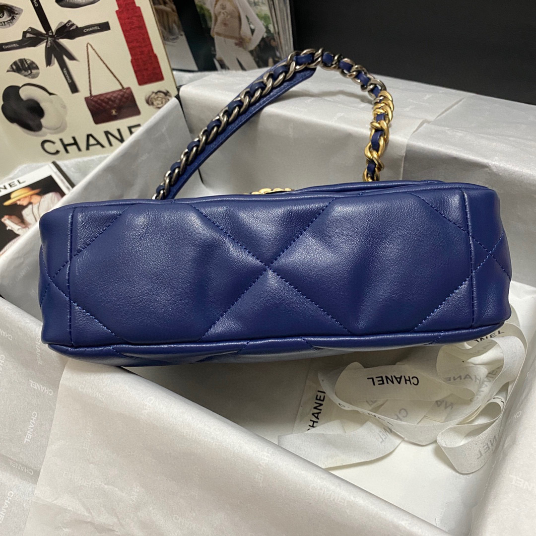 Ch**el 19 calfskin in dark blue-26×16×9cm