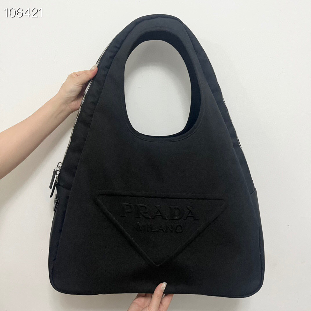Pra*a triangle large triangle armpit bag 65cm 02