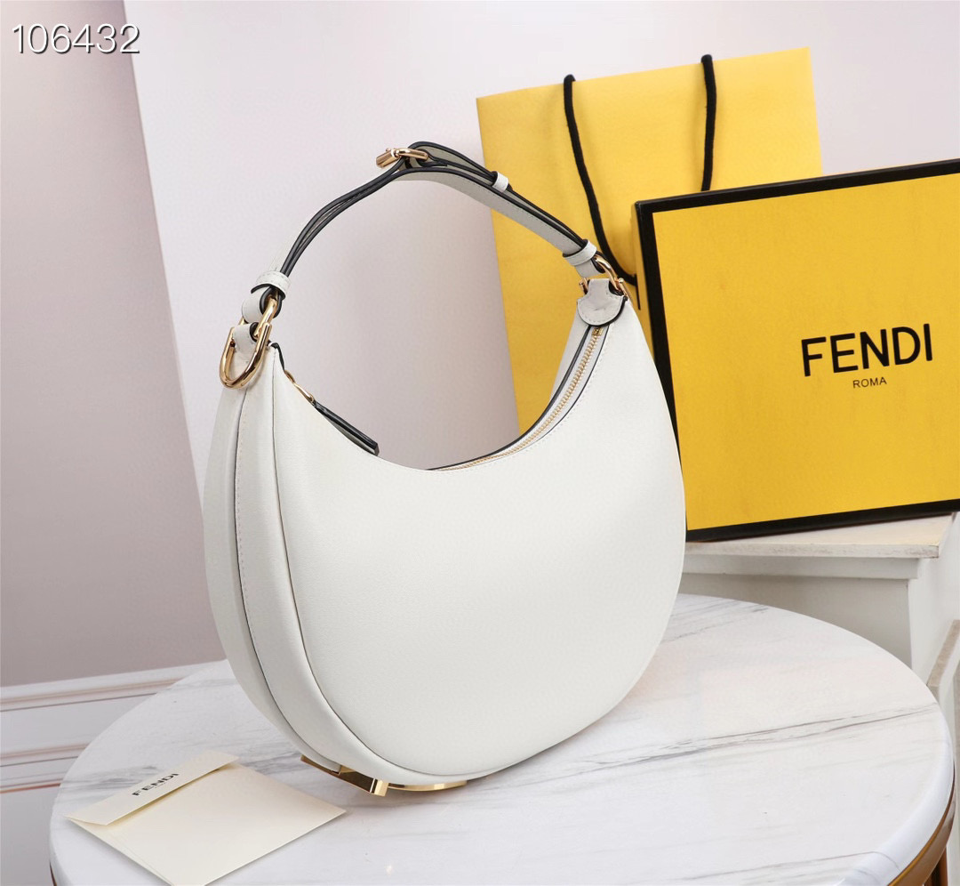 F**di praphy bag 8br752 29cm