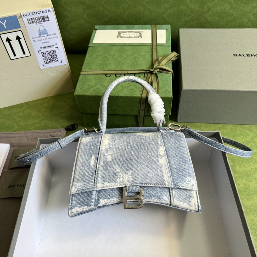 Ba1en*iaga hourglass 23cm