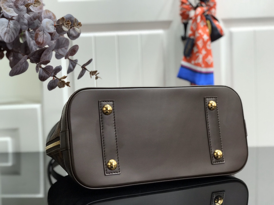 l0vis Vvtt0n alma pm damier ebene n53151 - 32x24x15cm