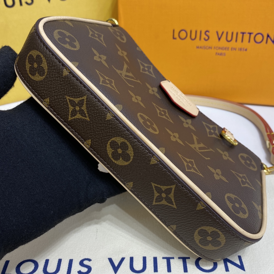 LV Easy Pouch On Strap M80349 - 19 x 11.5 x 3 cm