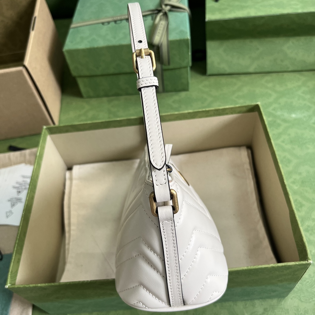 GG Marmont shoulder bag White Gold hardware 739166 – 23 x 12 x 10cm