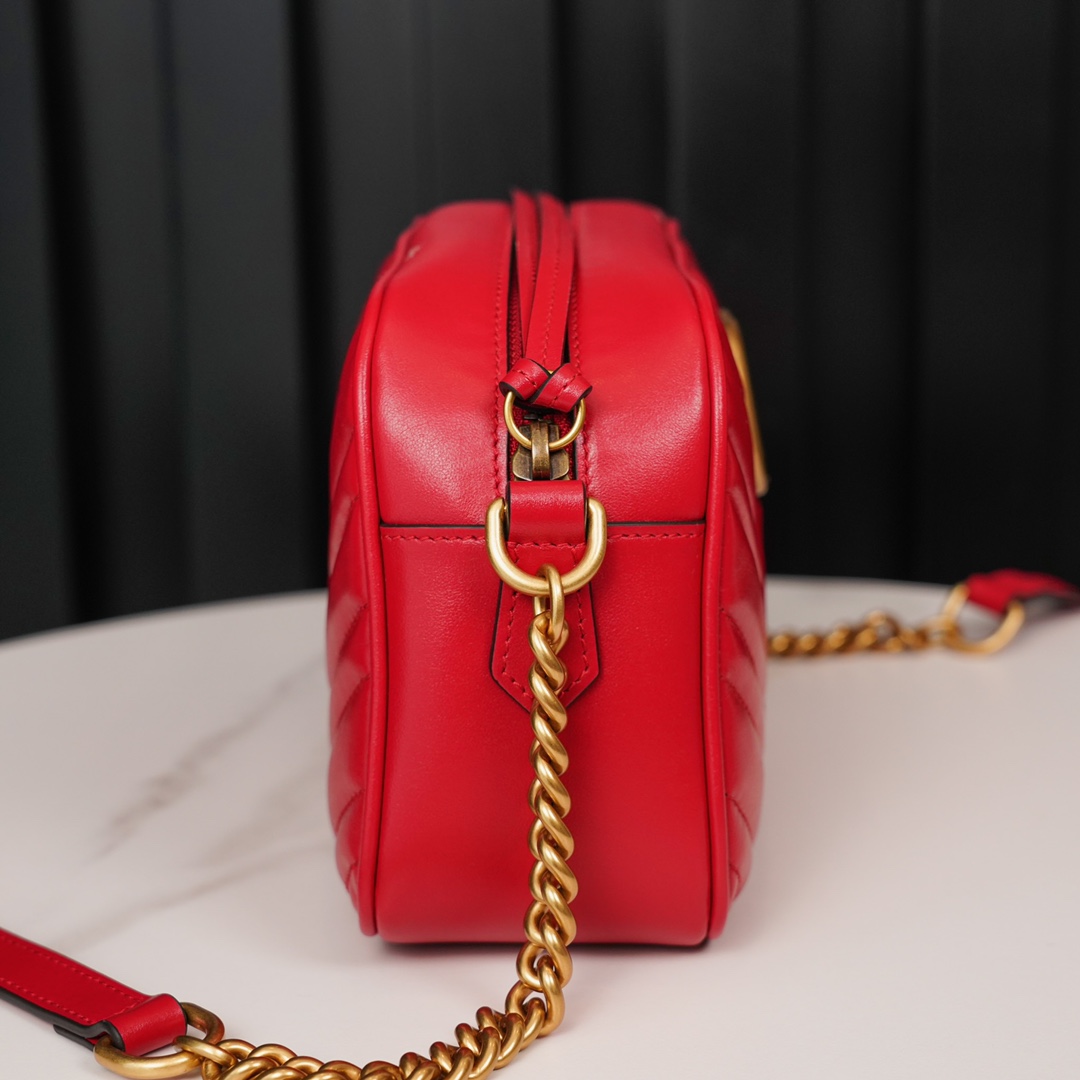 GG Marmont small matelassé shoulder bag (The camera bag) Red 447632  - 24x13x7cm