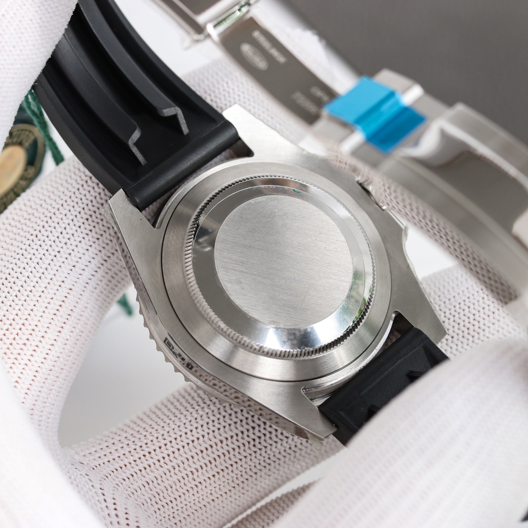 R01ex oyster perpetual submariner