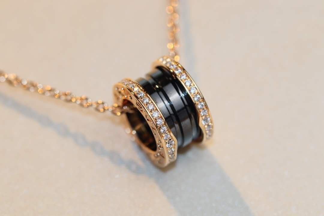 Bv1g*ai001cnc necklace