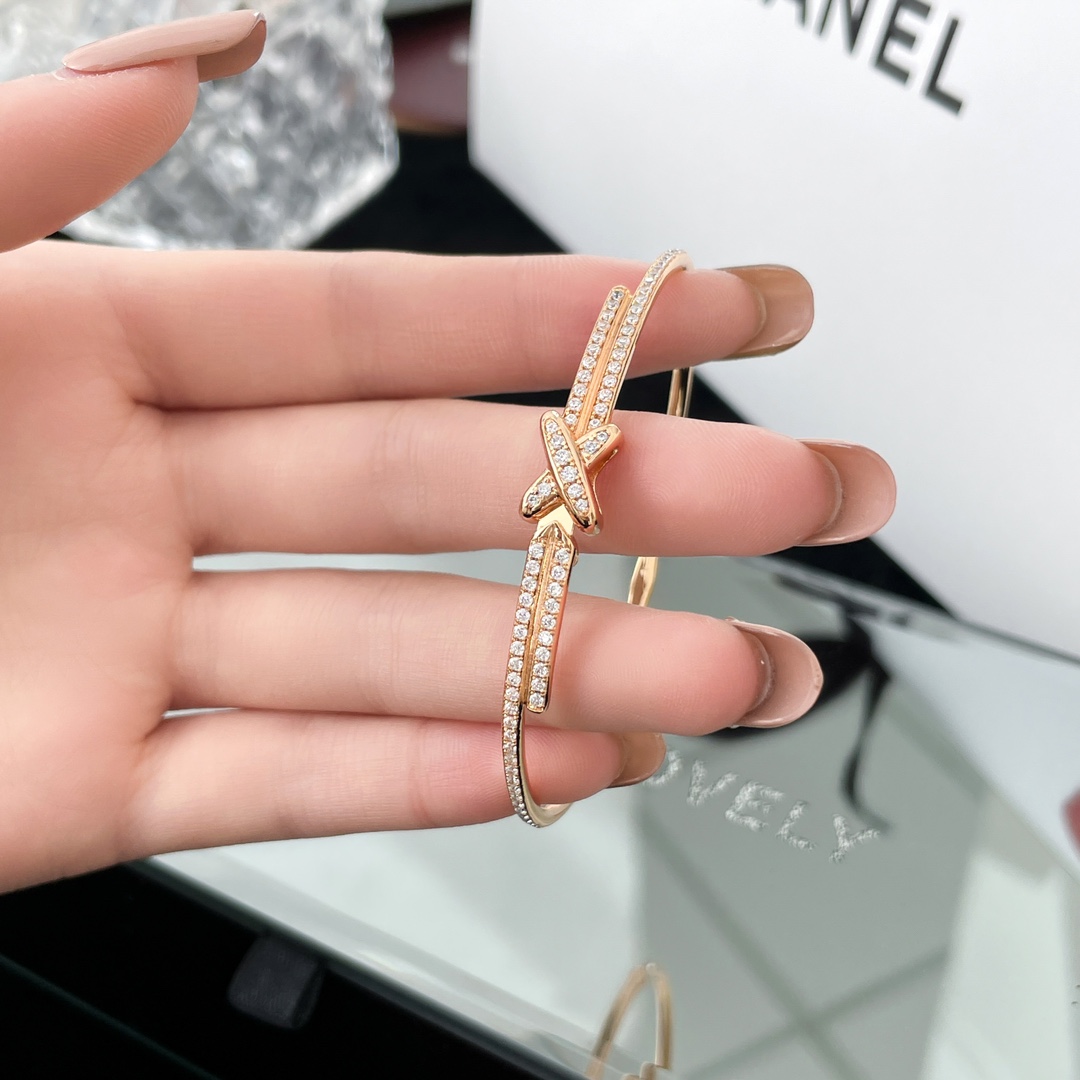 Ch**el jeux de liens bracelet01