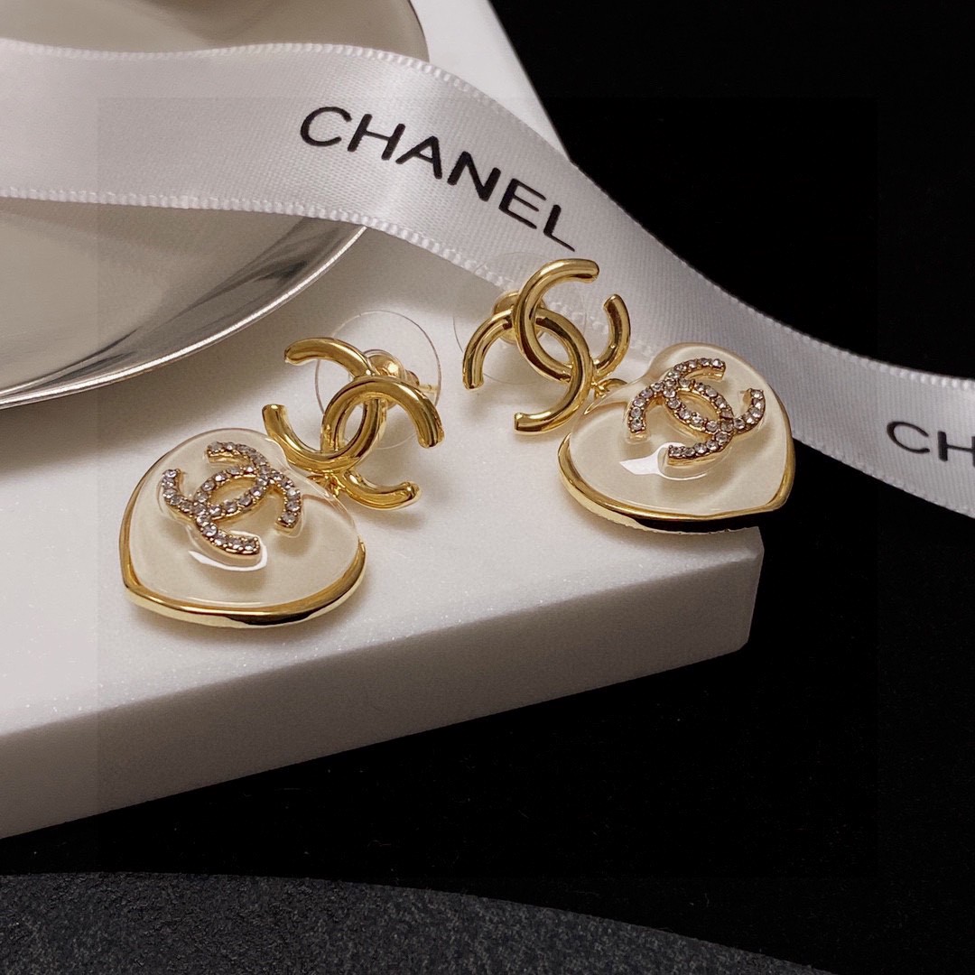 Ch**el fr heart earring 001
