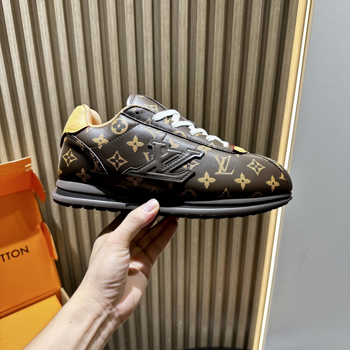 LV Buttersoft Sneaker