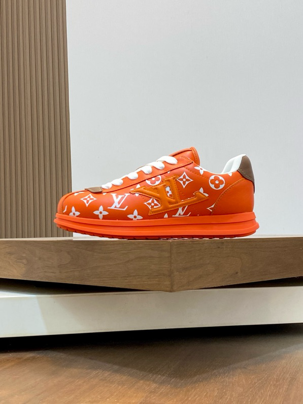 LV Sneaker 16