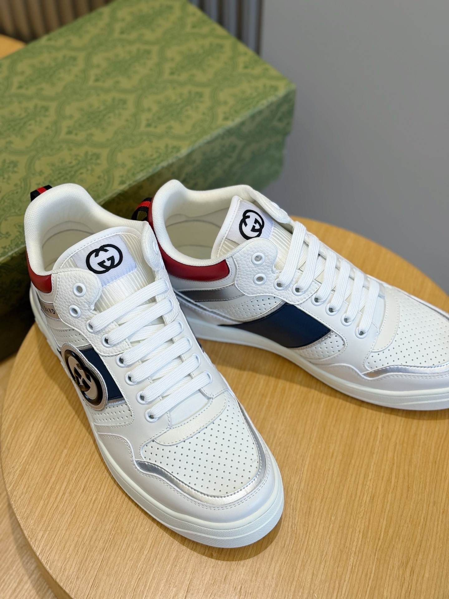 Gvc*1 sneaker 04
